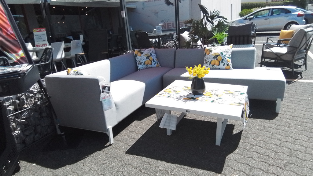 Lounge Set inkl. Tisch